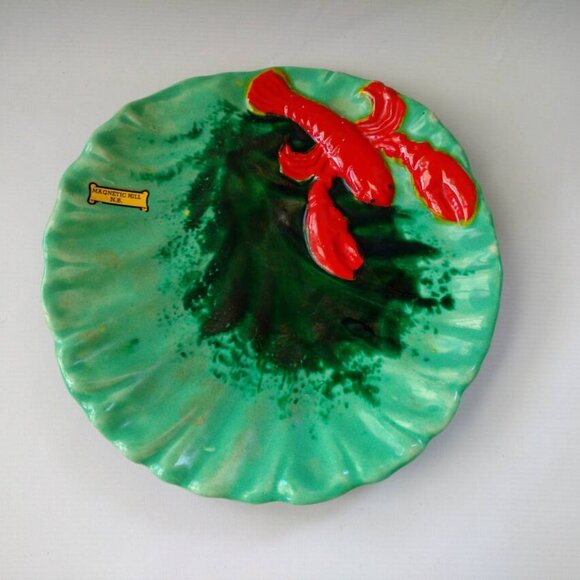 Vintage Lobster Dish Decorative Souvenir Plate from Magnetic Hill New Brunswick - Picture 6 of 11